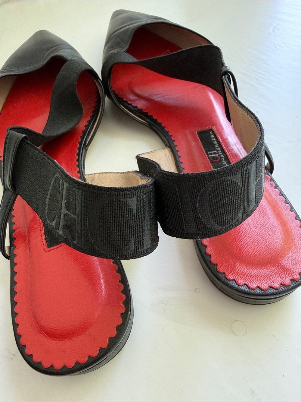 Carolina Herrera Classic Pointed Slingback Flats in Black